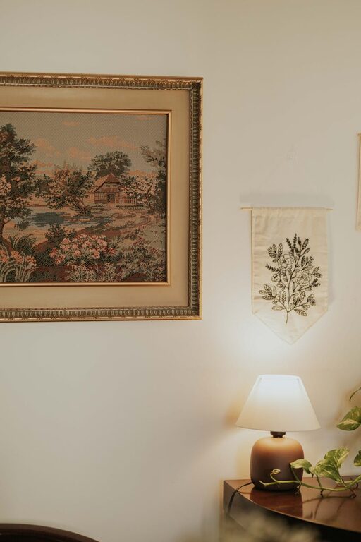 Tips for Creating a Cozy and Inviting Living Room Space