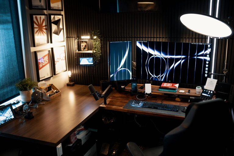 Create a Cozy and Productive Home Office Space with These Tips